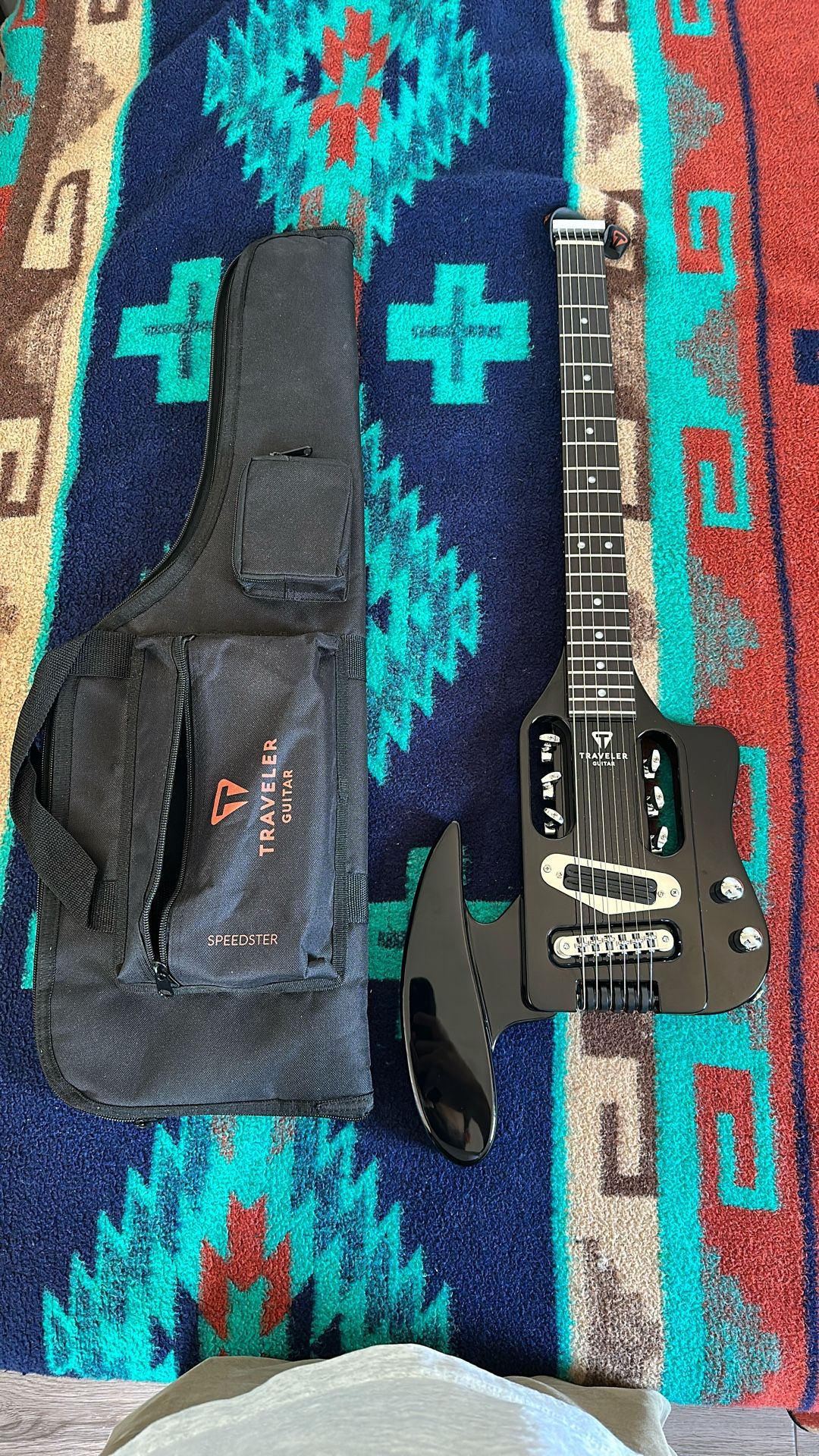 Traveler Guitar
