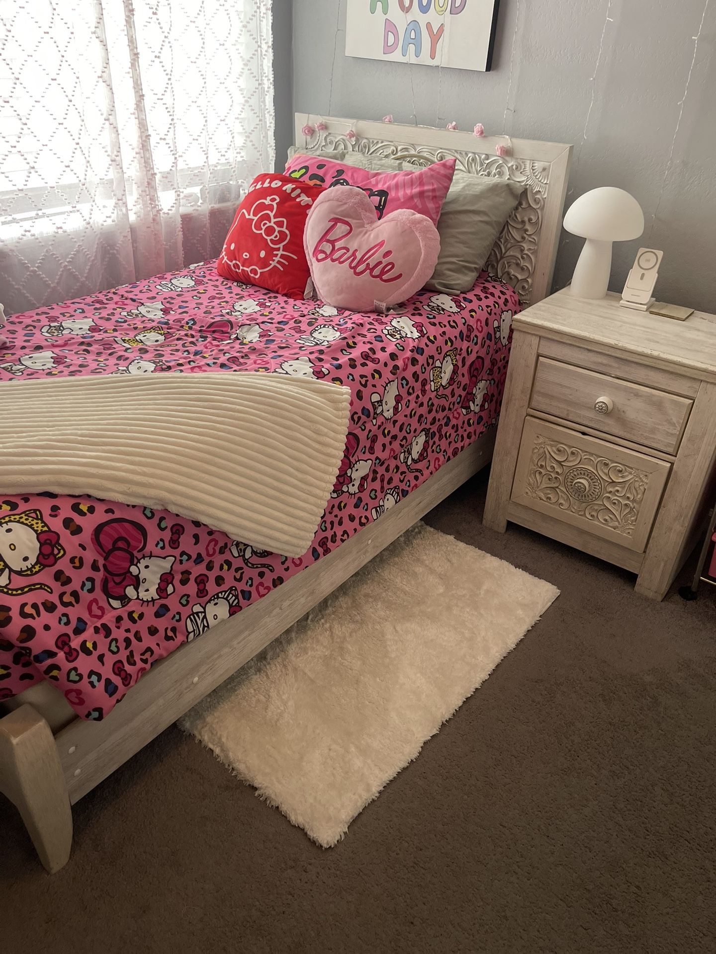 Twin Bedroom Set With Matress