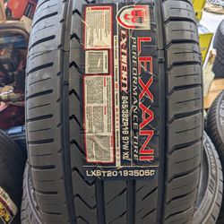 245/35/19 Lexani LX-TWENTY - New Tires 