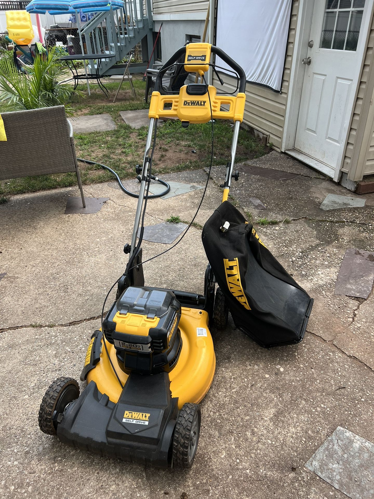 Dewalt Lawn Mower TOOL ONLY