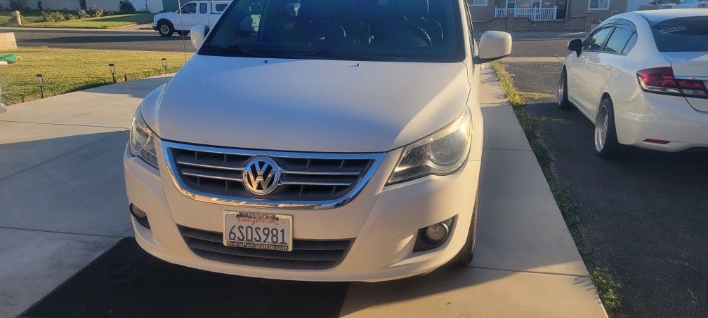 2011 Volkswagen Routan