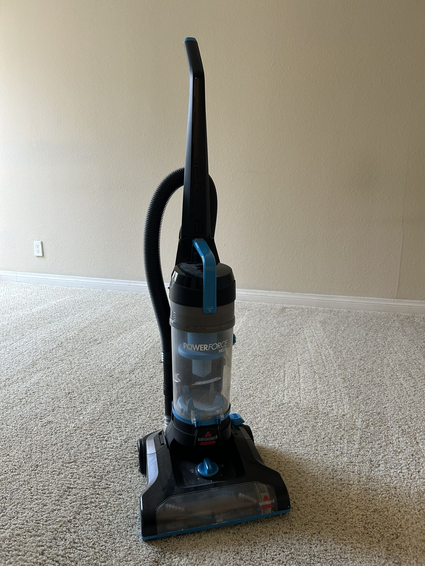 Bissell PowerForce Helix Bagless Upright Vacuum