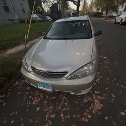 2005 Toyota Camry Le