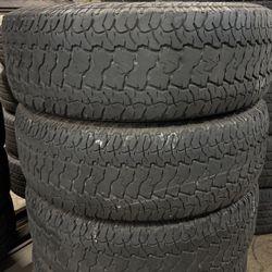 🌟SET OF 4 USED TIRES🌟 265/70/17 KUMHO AT •PLEASE CALL FOR INFO•