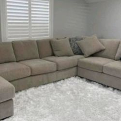 Sectional Couch 