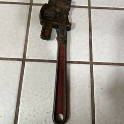 Pipe Wrench 