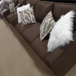 Stylish Very Nice Couch And Loveseat 