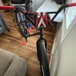 Gt 29 inch bike(check description)