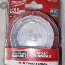 Milwaukee 2 1/2 Inch Hole Saw