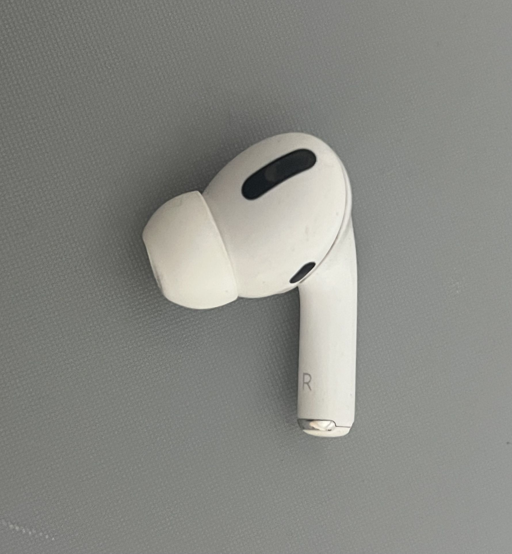 Apple AirPods Pro 1st Gen Pro A2084 -Right Earbud Only Genu Tested Works 