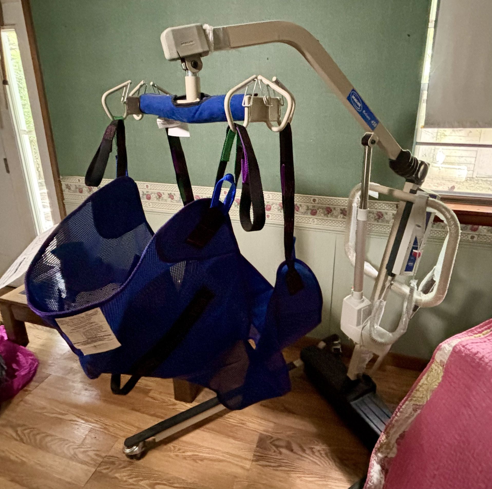Hoyer Type Lift NEW