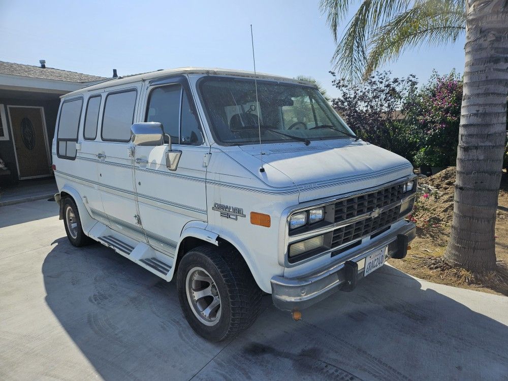 92 Chevy G20 Shorty Van 4.3 V6