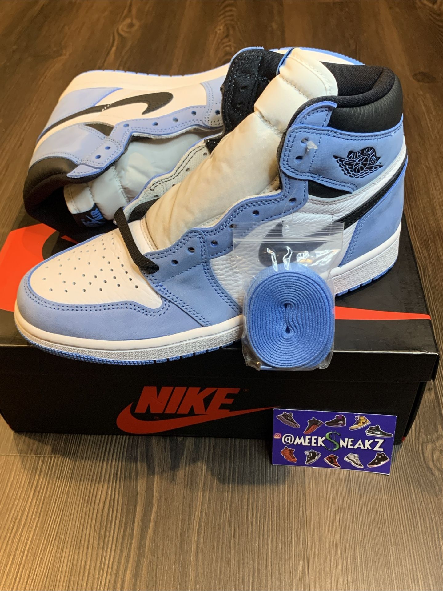 Air Jordan 1 Retro High OG- UNIVERSITY BLUE (UNC)