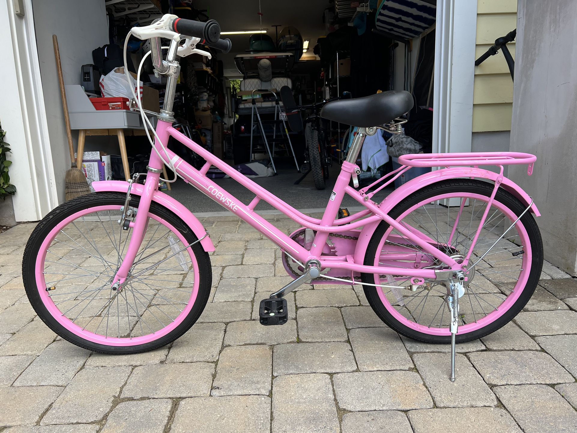 Pink Coewske Bike