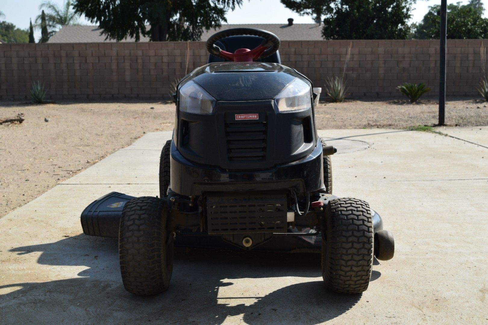 Craftsman LT2500 Riding Lawn Mower for Sale in Rialto, CA OfferUp