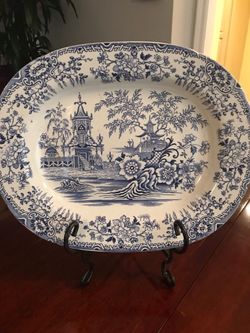 Two Large Colandine Platters w/Stands