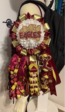 Homecoming mums