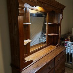 Vintage dresser with mirror hutch