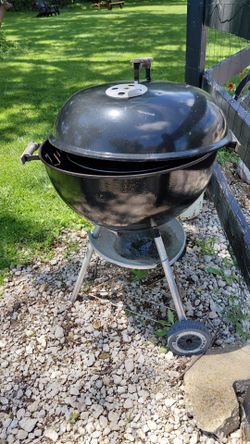 Used 22 inch Weber grill
