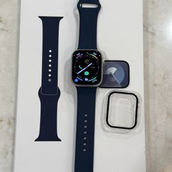 Apple Watch Series 9 45mm GPS Silver Aluminum Excellent Condition