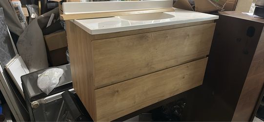 36” bathroom vanity new condition