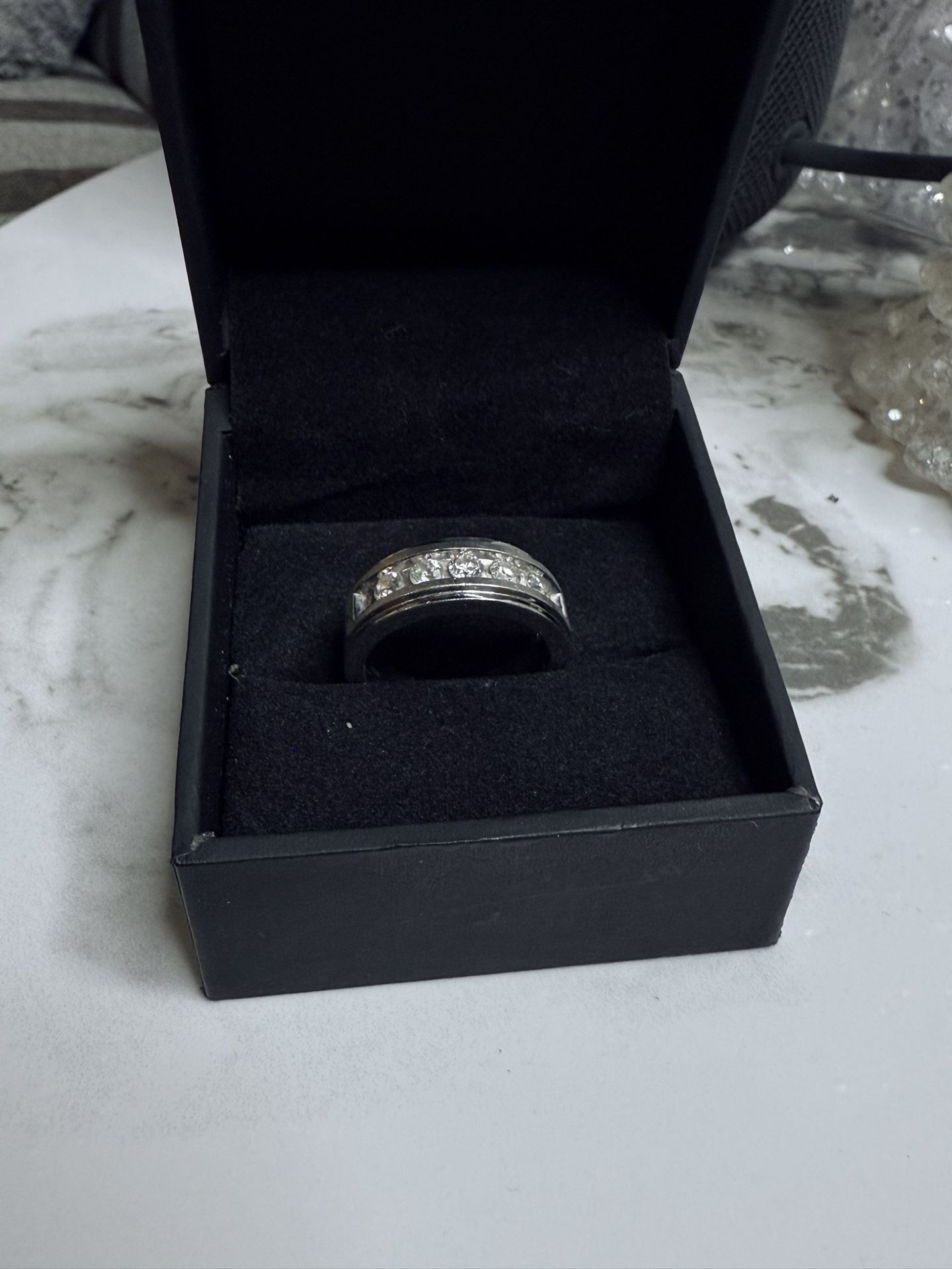 Ring For Man Real Gold 10k And 5 Diamonds Zise 10.1/2