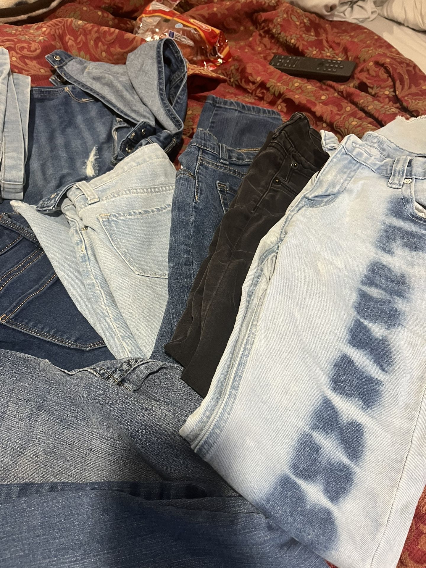 đź’—Girls Jeans 10 Piecesđź’—