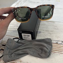 Dragon Dr burgee  LL sun glasses