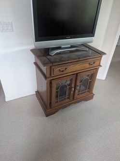 Traditional Wood TV Stand / Storage Cabinet with Glass Doors