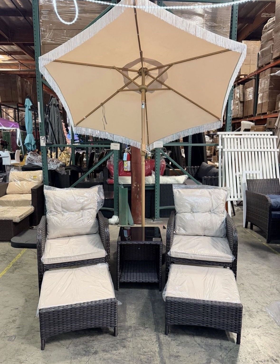 $175.00 Free Umbrella!! New 5 pcs Outdoor Patio Set Chair Table Ottoman Chaise Footstep