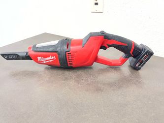 Milwaukee M12 Cordless Compact Vacuum
