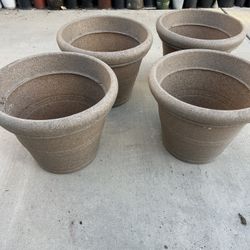 Pots Set 35 Dlrs