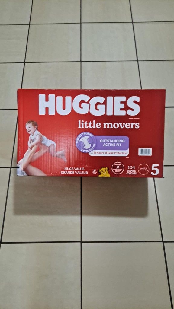 HUGGIES SIZE 5 104 COUNT