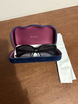 Gucci Black Sunglasses with Blue Velvet Case