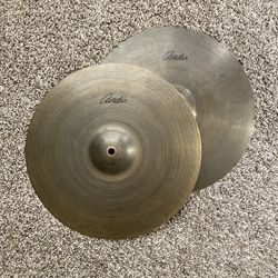 Zildjian 14” Avedis Hi Hat Cymbals