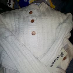 Brand new med SWEATER