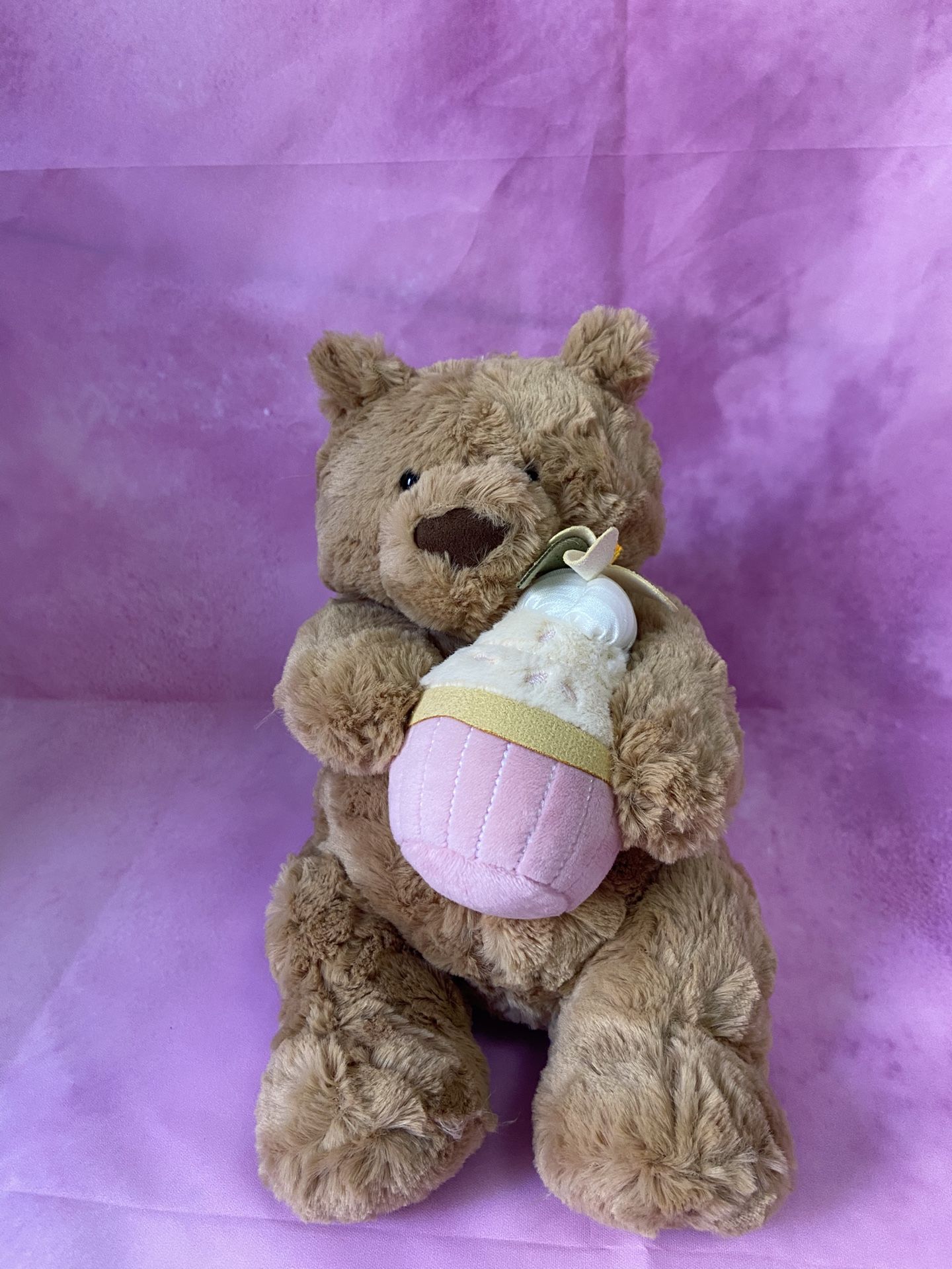 JellyCat Shanghai Exclusive Bartholomew Bear “Cupcake”