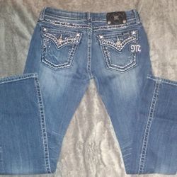 Size 30 Miss Me jeans!