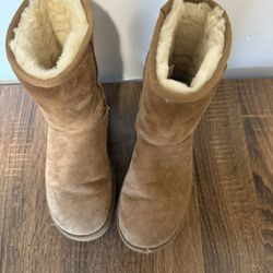 UGG Classic Short II Boot for Women / Size 6