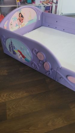 Toddler bed