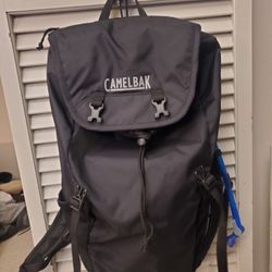 Camelbak Arete Hydration Pack