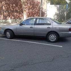 1995 TOYOTA CAMRY 2.2.  4 CYL SEDAN
