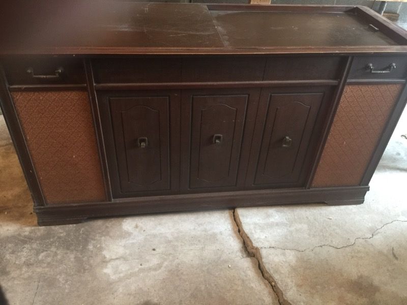 RCA Victor Console Stereo & Record Player