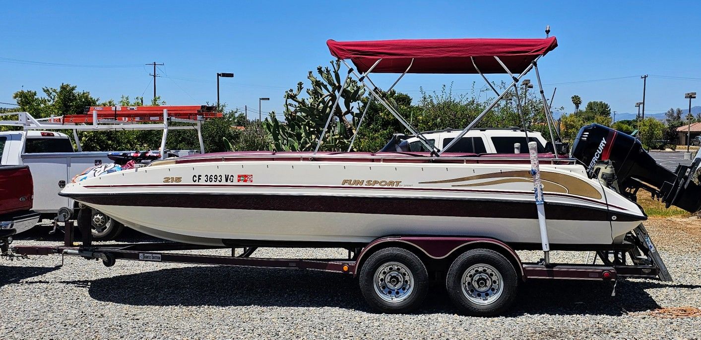 1999 22ft Sprint FunSport Deck Boat