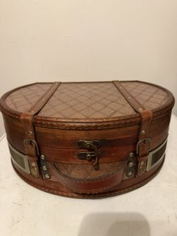 ClearClick Vintage Suitcase Turntable Record Player For Parts Not Working