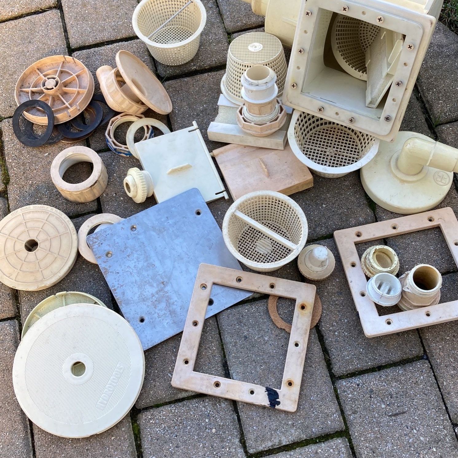 Pool Skimmer And Parts