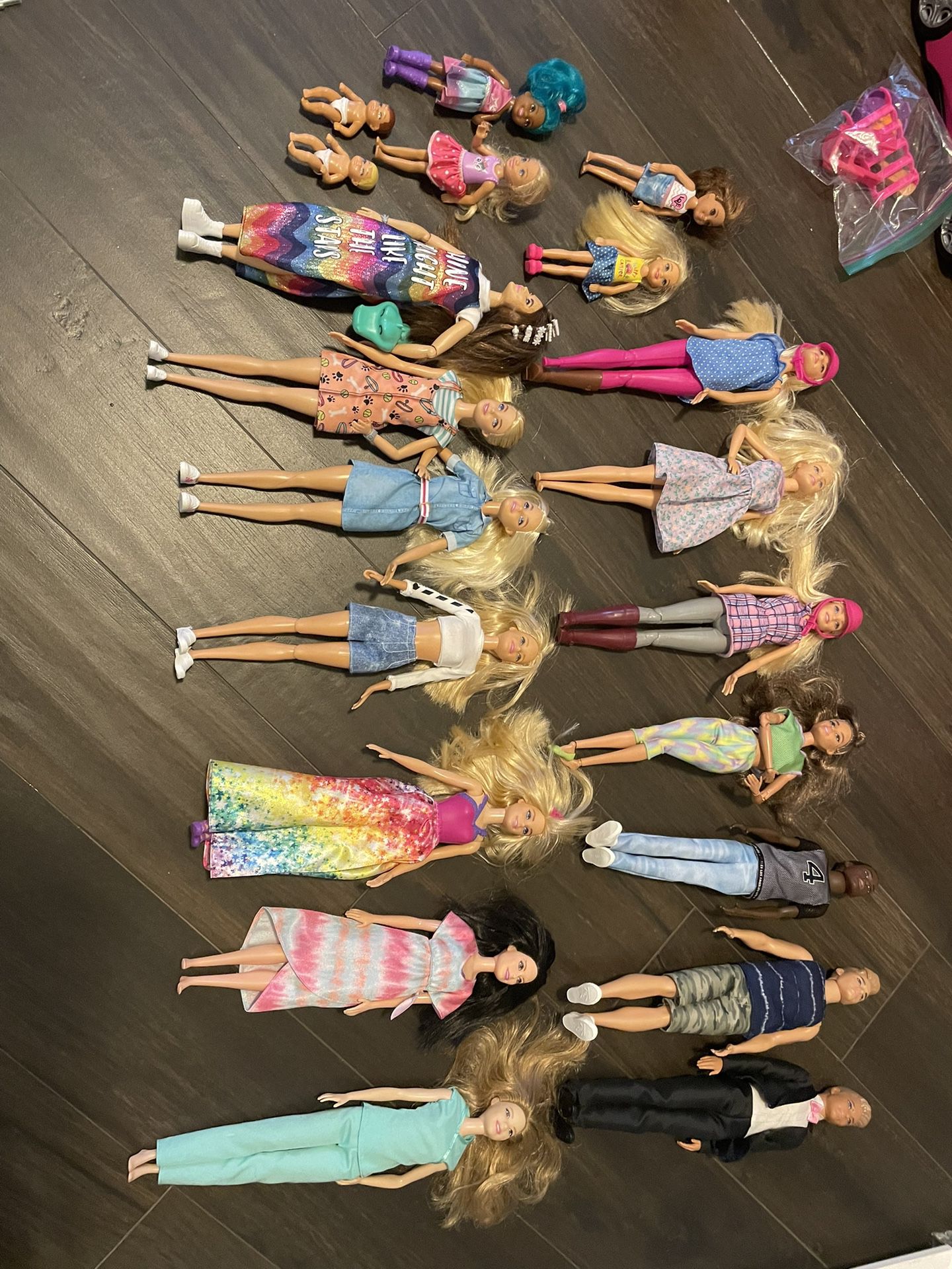 Barbie Bundle - 11 Barbies, 3 Ken’s And A lot More 