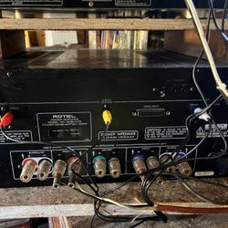 Marantz  Pre Amp Tuner  A.V55OU And A Rotel 5 Chanel 800 W Ammplifer