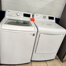 WASHER AND DRYER SET