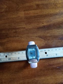 Terner Quartz Pink Cuff watch